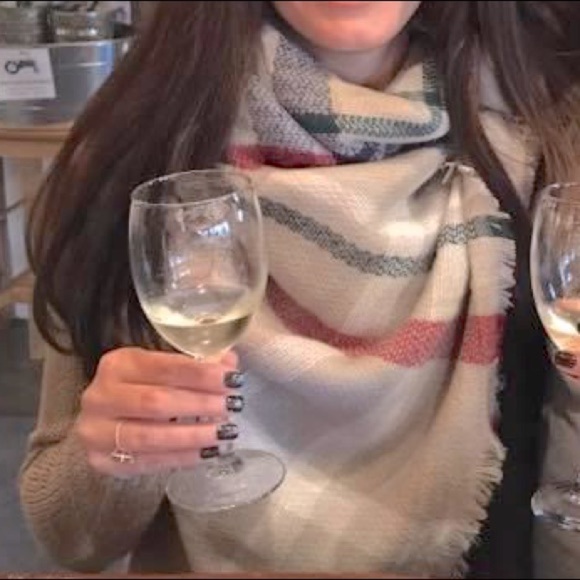 Plaid Blanket Scarf - Picture 6 of 6